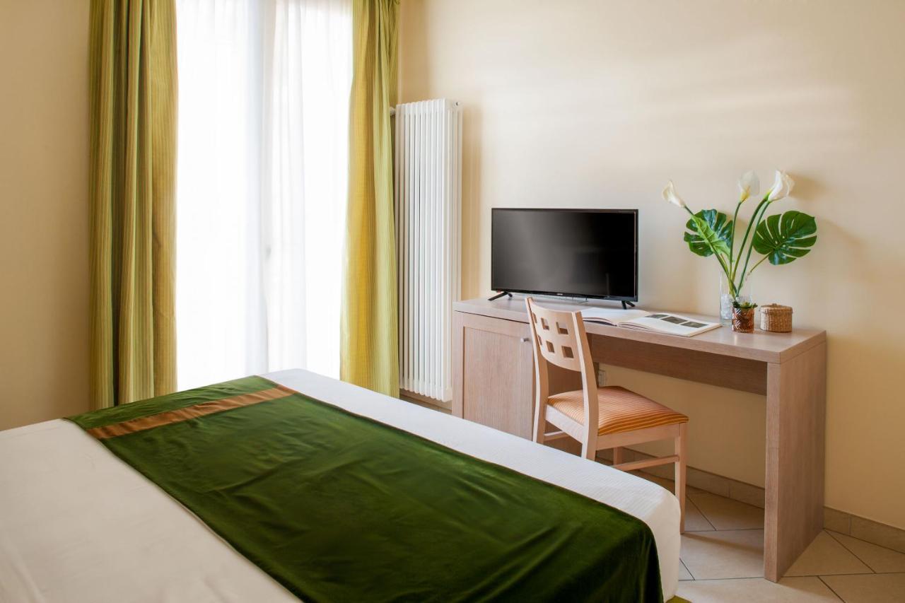 Hotel Villa Ida Family Wellness Laigueglia Exterior photo