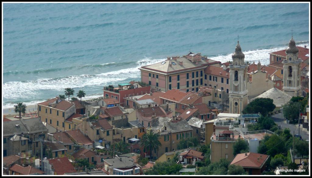 Hotel Villa Ida Family Wellness Laigueglia Exterior photo